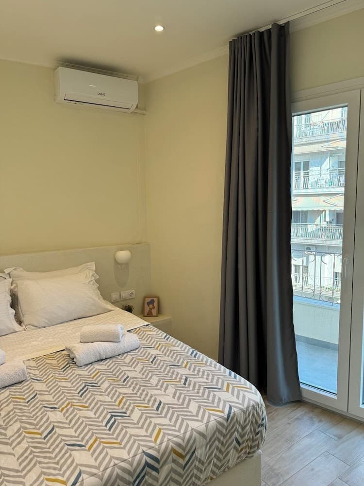 IFESTOS-Your Urban Stay