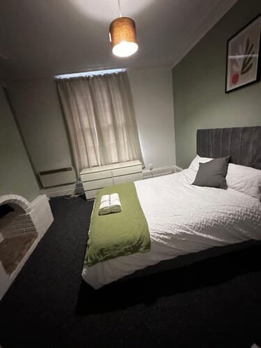 Cozy City Apartment in Reading