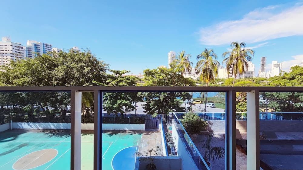 Konaklama yerinden şehir manzarası