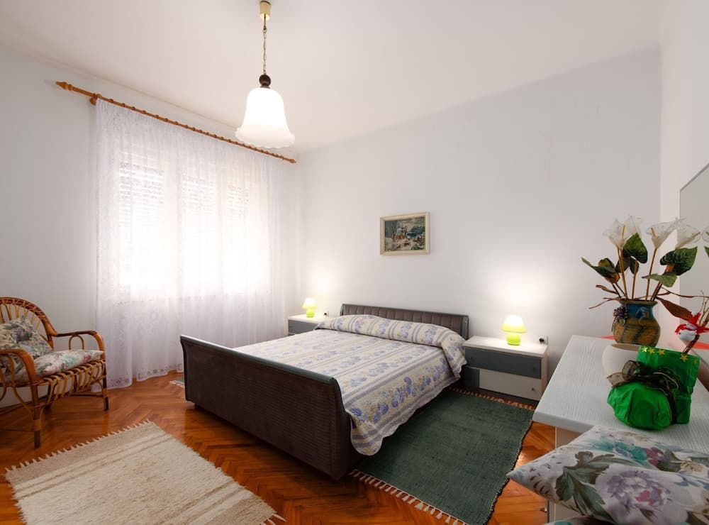 Elegant Lovran Apartment With Large Outdoor Area