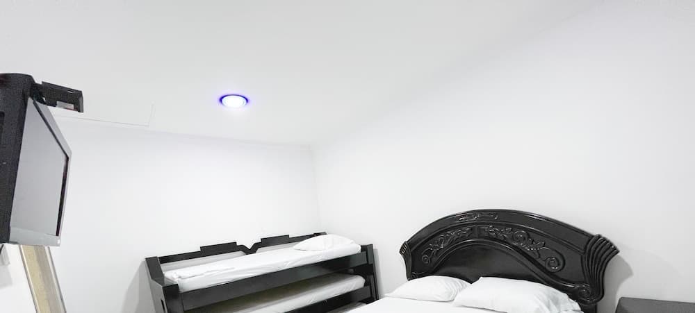 APARTAMENTO CON BALCON BY PARCEROS GROUP