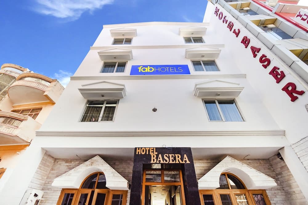 Fabhotel Basera