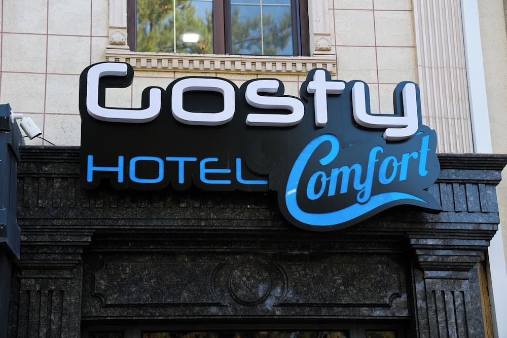 Gosty Hotel