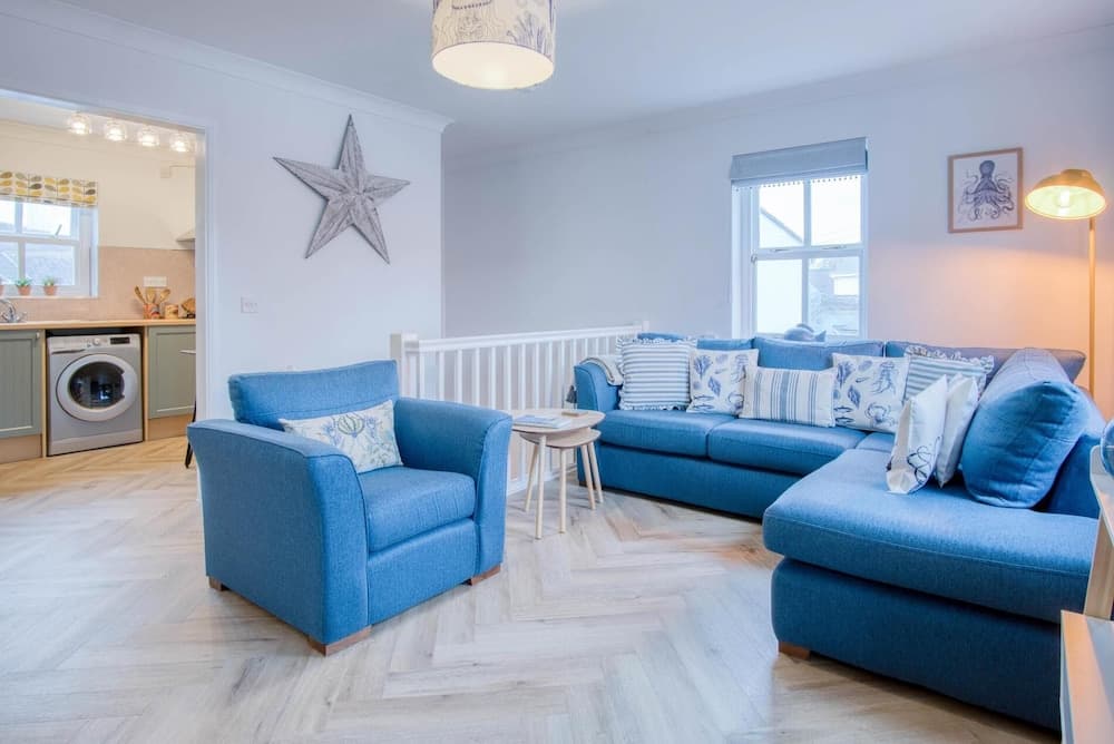 Kilmore House - 2 Bedroom Apartment - Tenby