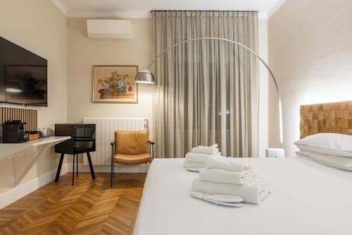 Pier Capponi 17 Room & Suites