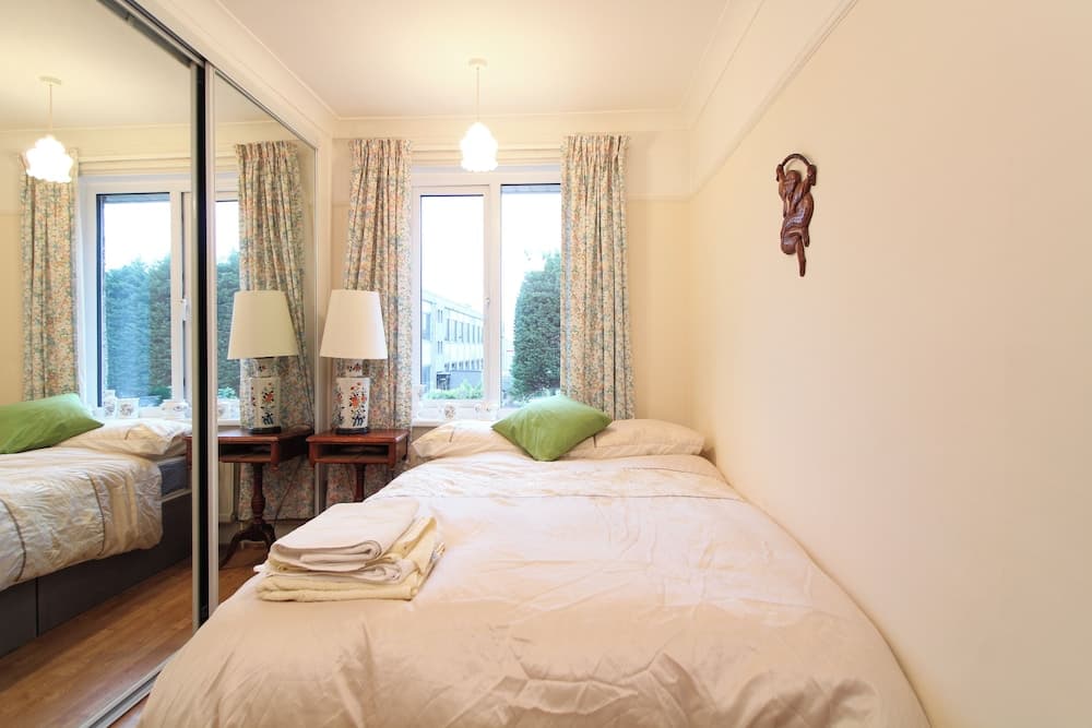 Regents park double room