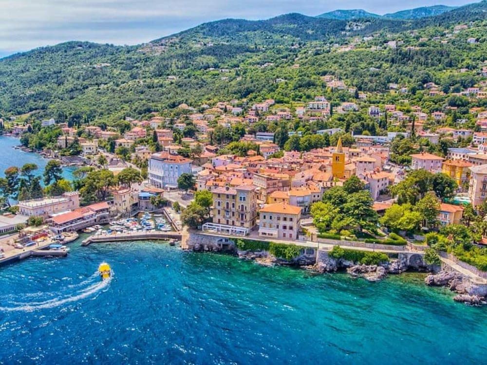 Secluded Lovran Apartment With Balcony and Patio