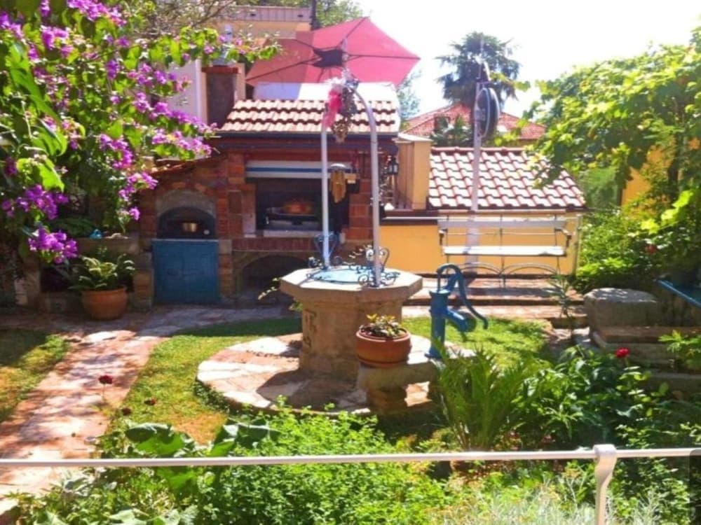 Sunny Lovran Apartment With Terrace and Sea View