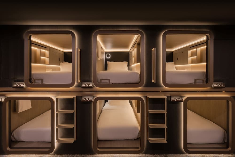 Cube Social Boutique Capsule Hotel @ Boat Quay