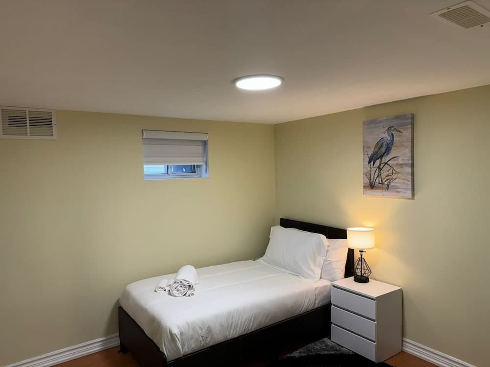 Comfy Basement Apartment in Toronto