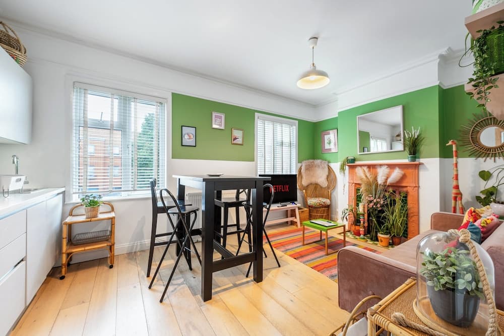 Claremont Apartment B - London