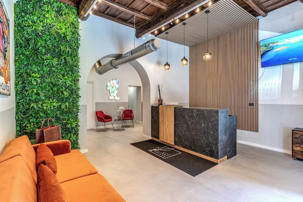 EFFE LUXURY PALACE