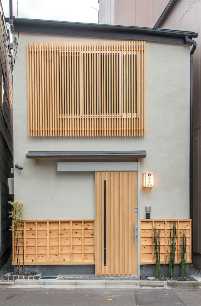 YADOYA Kisakata