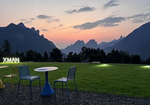 XMAN Sunrise Peaks Resort