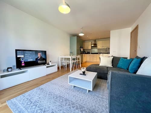 Modern 2-bed Dartford - Free Parking & Fast Wifi