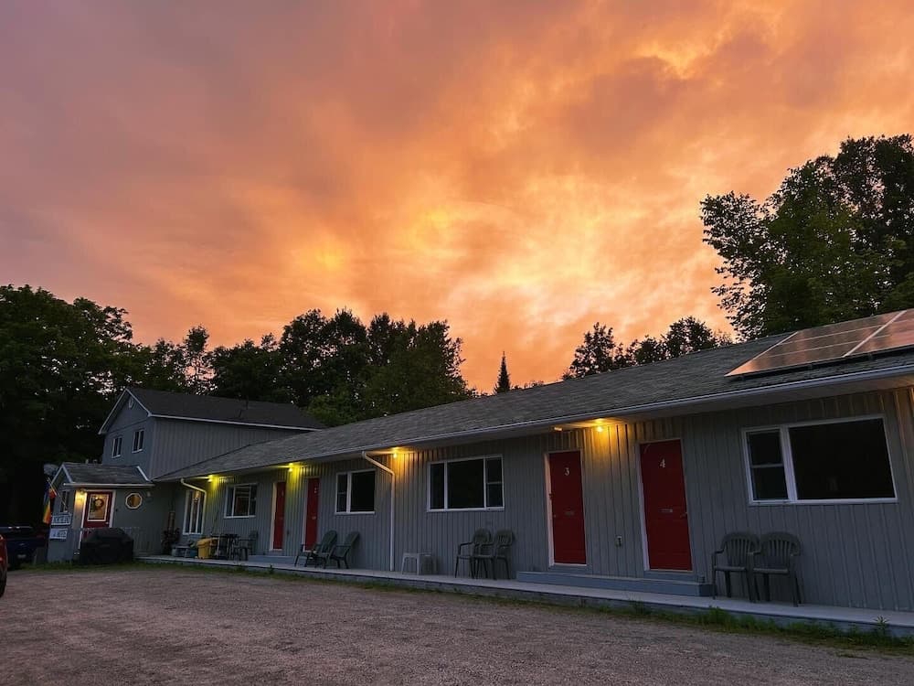 Port Loring Northland Motel