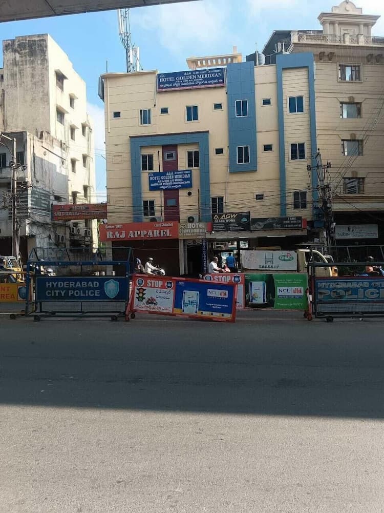 Hotel Golden Meredian