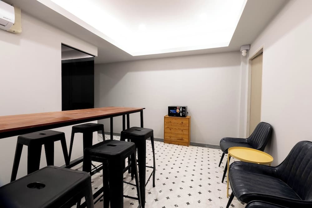 Lobi dinlenme salonu