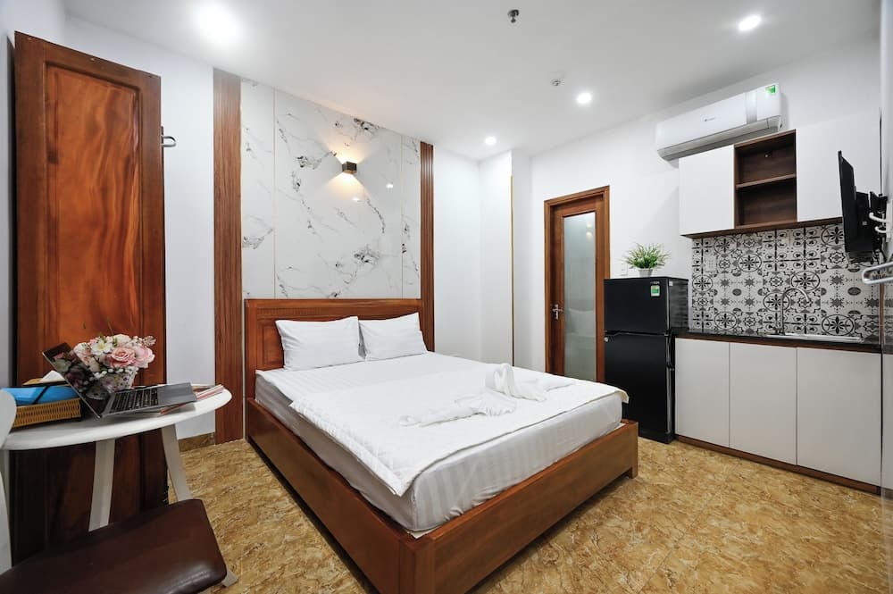 Yoyo Airport Saigon Hotel