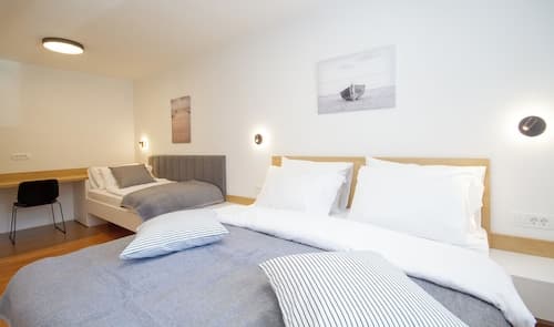 Premium Levant 212 Marina Apartment