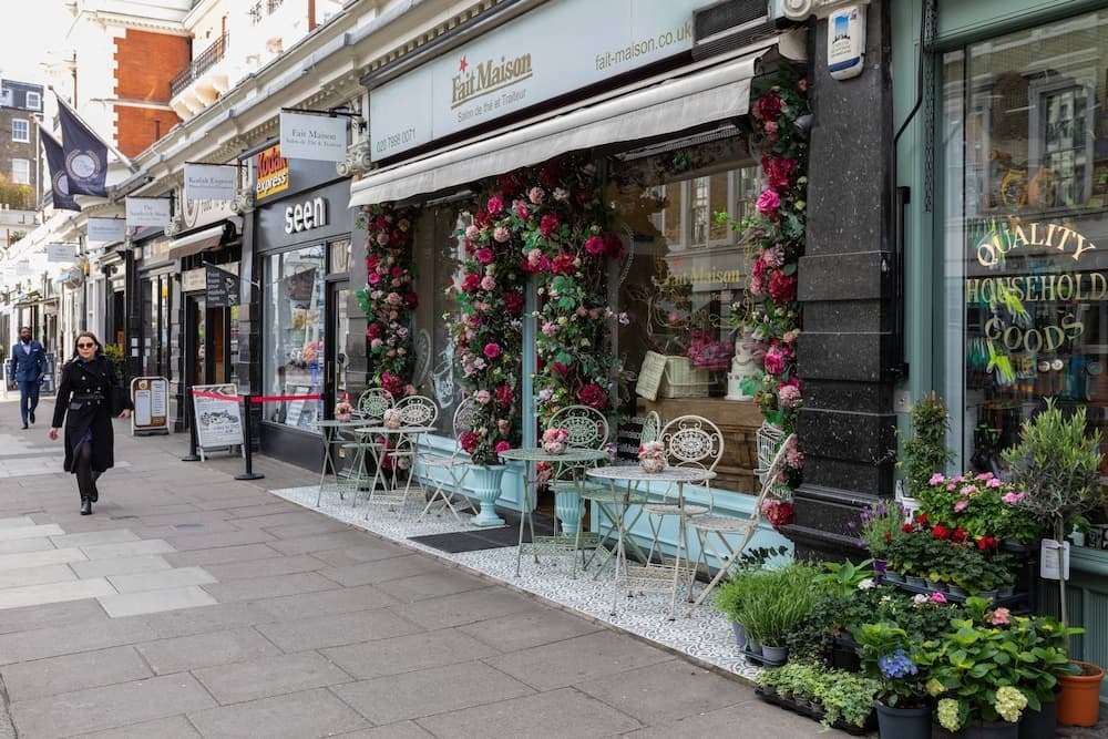 Açık havada yemek servisi