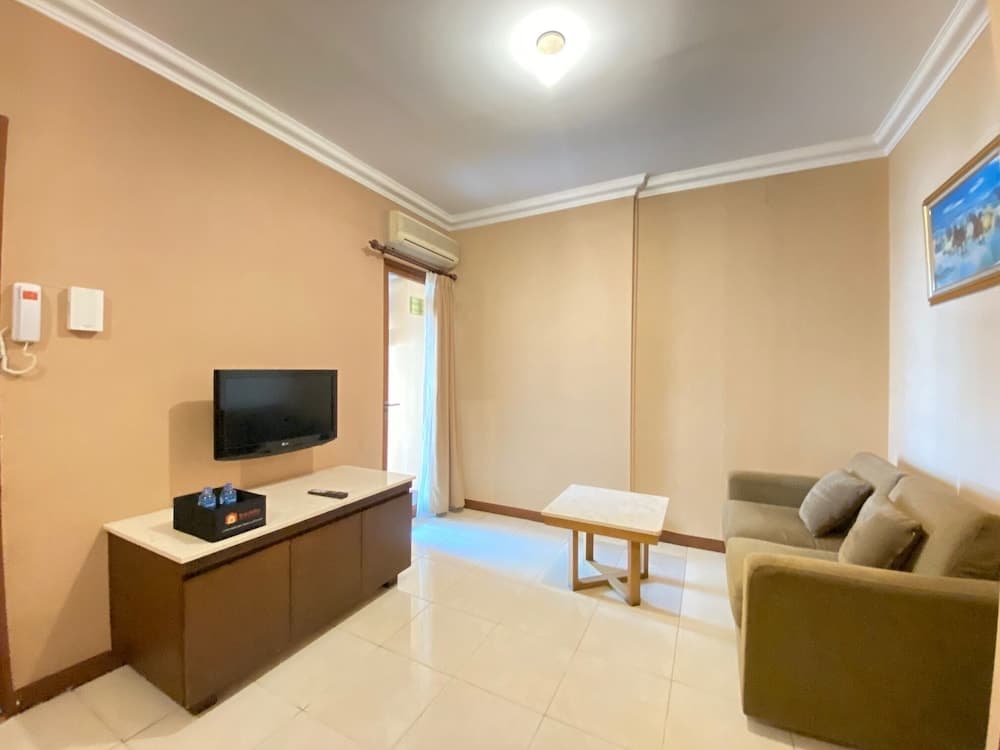 Comfy And Stylish 2Br At Grand Setiabudi Apartment