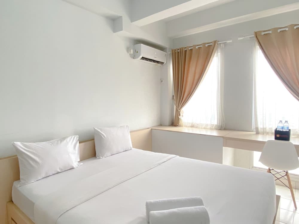 Simply And Cozy Stay Studio Patraland Urbano Apartment