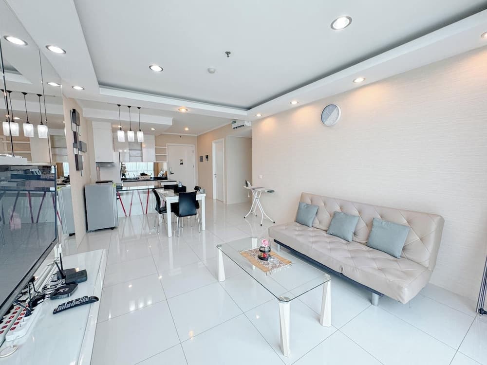 Restful And Simple 2Br At The Via And The Vue Apartment