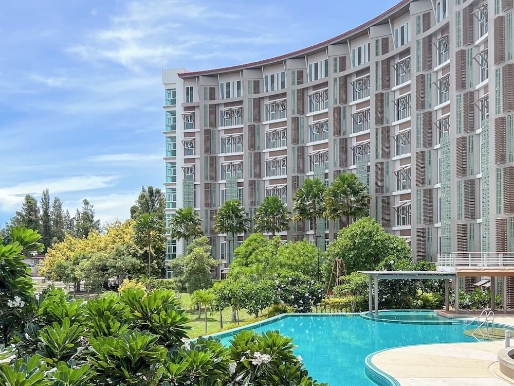 THE KASET, HUA HIN