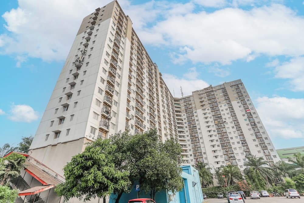 Collection O Apartment Mutiara Bekasi Near Revo Mall