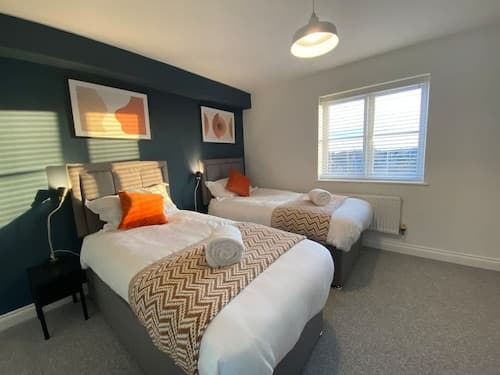 Host Stay Bluebell Close