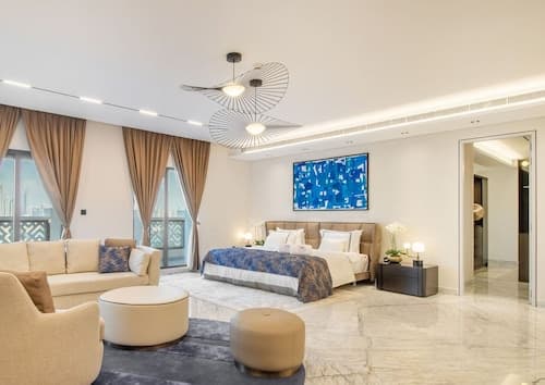 Luxury Sky Villa w Private Pool Sea View in Palm