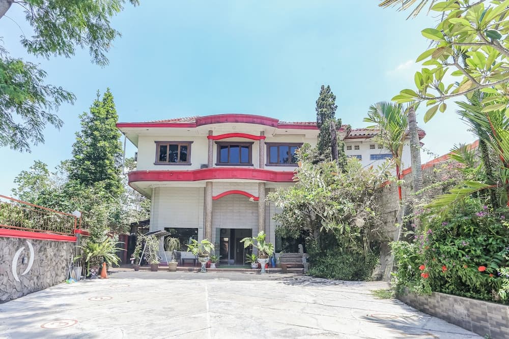 Collection O Hotel Andalus Cibogo Puncak