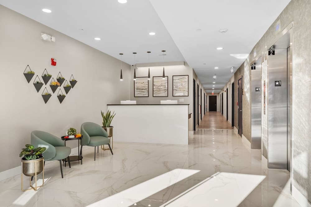 4211 Suites