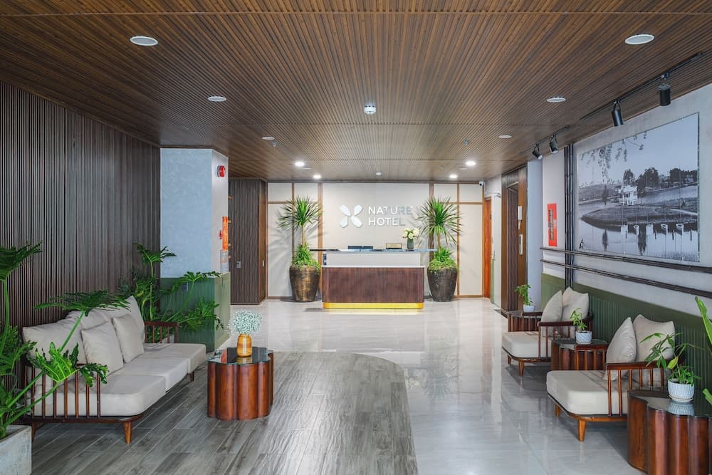 Nature Hotel - Win Happy