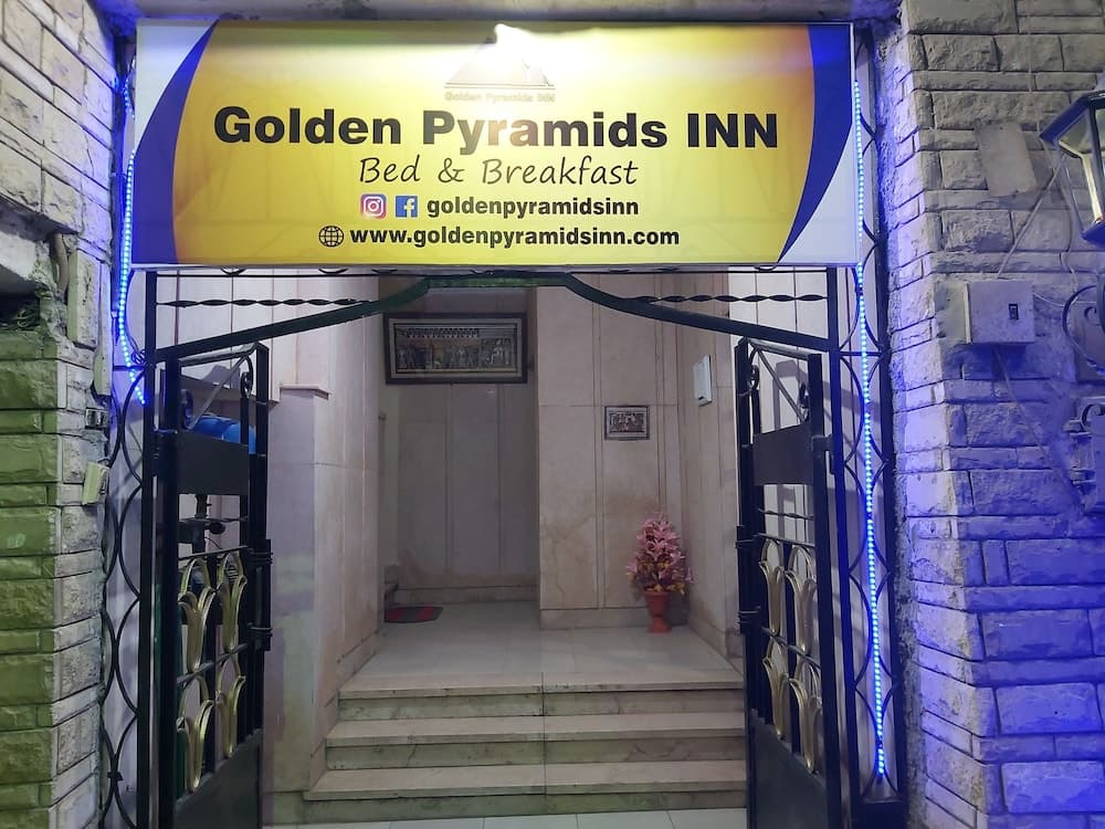 Sunrise Pyramids Inn