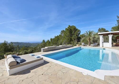 Hillside Villa With Sea-views