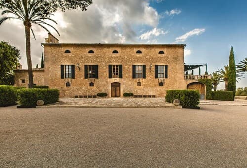 Countryside Villa With Terrace
