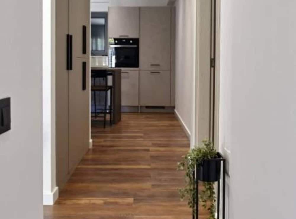 Luxury Slatine Apartments With Terrace and Garden