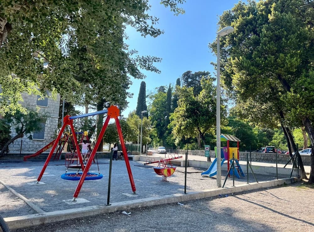 Çocuklar için oyun alanı - dış mekân