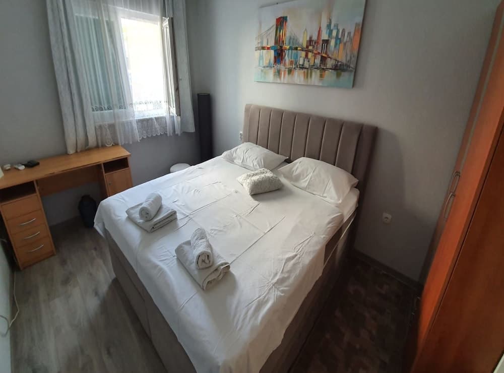 Spacious Apartment Steps From the Beach, With Private Terrace and Grill