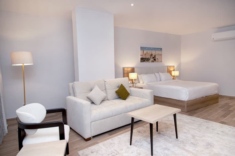 AL Farida Boutique Pyramids