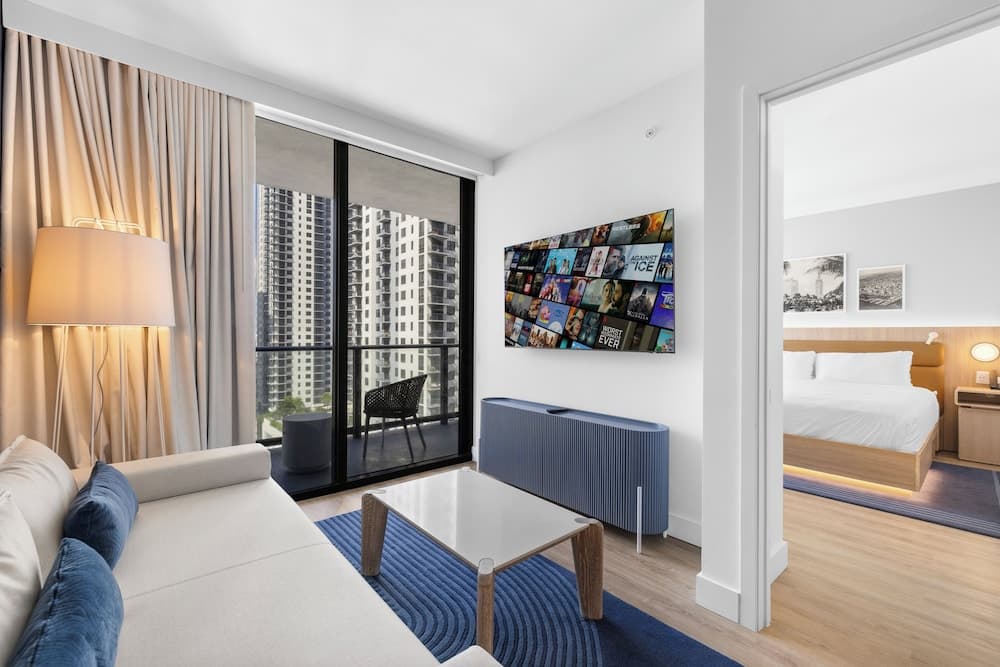 Miami Luxury 2BR with Panoramic Views