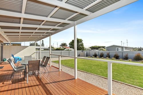 SA Holiday House Dunes Views on Simpson