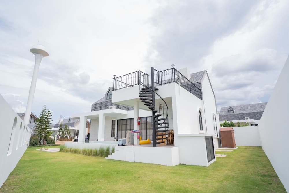 Oxygen Valley Khao Yai B2