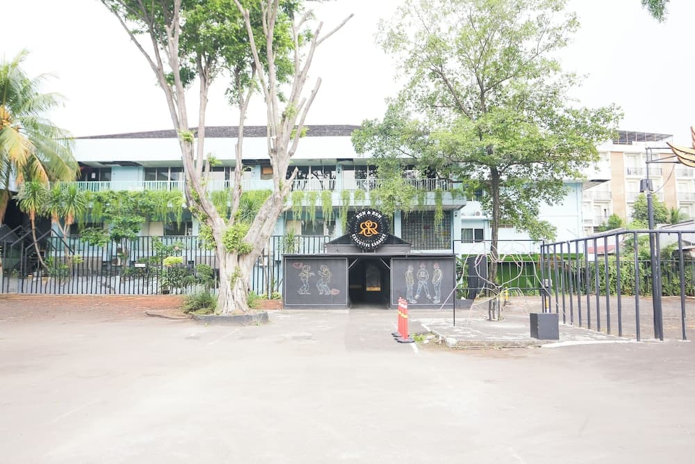 OYO 94362 Hotel Kebayoran