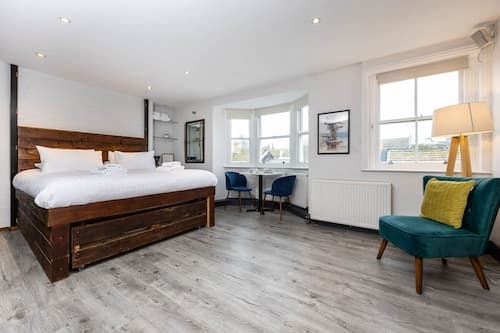 Host Stay Grafton Copper