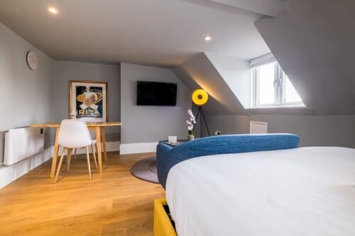 Host Stay St James Studio