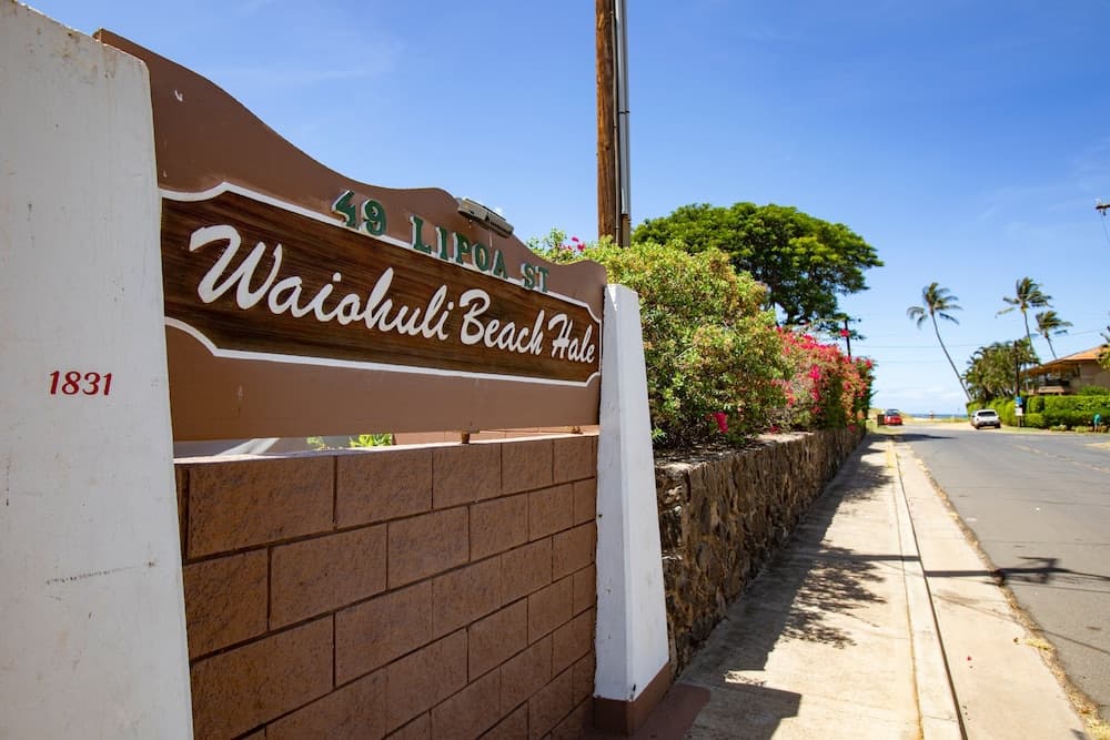 Waiohuli Beach Hale Ocean View Condos with Parking