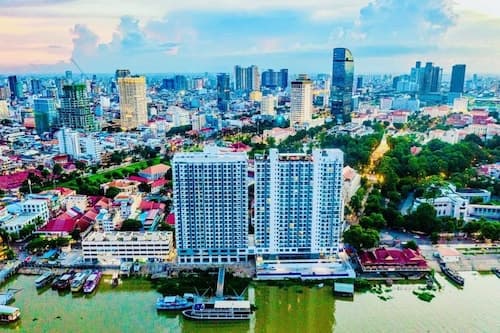 X One Hotel